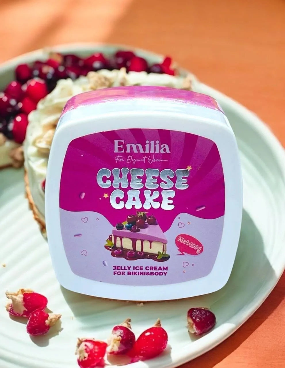 Emilia Cheese Cake Shimmer Cream – مخمرية لامعة للجسم والمناطق الحساسة
